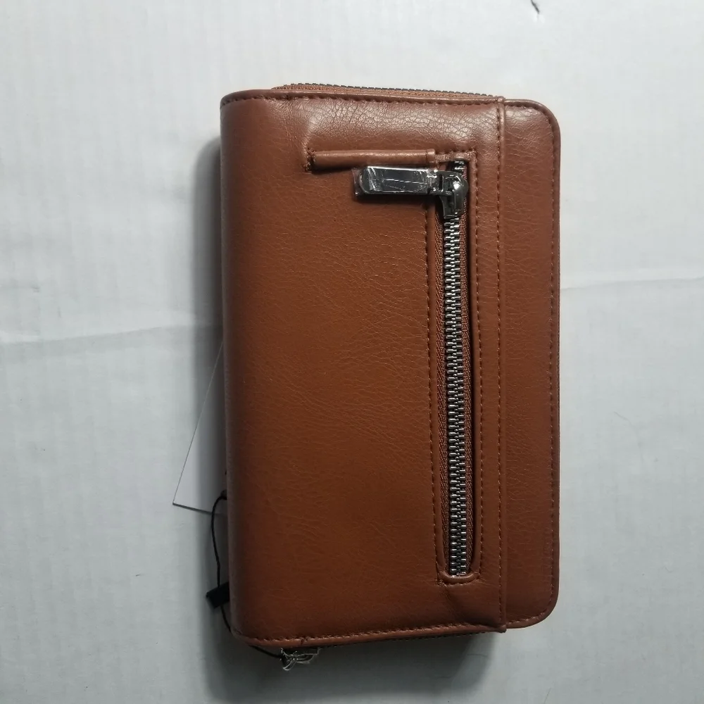 NWT KOHL'S BROWN WALLET